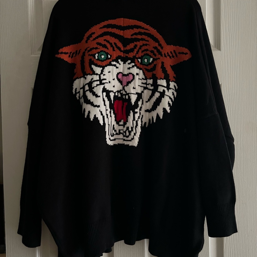 Oversized Cardigan Size L/XL